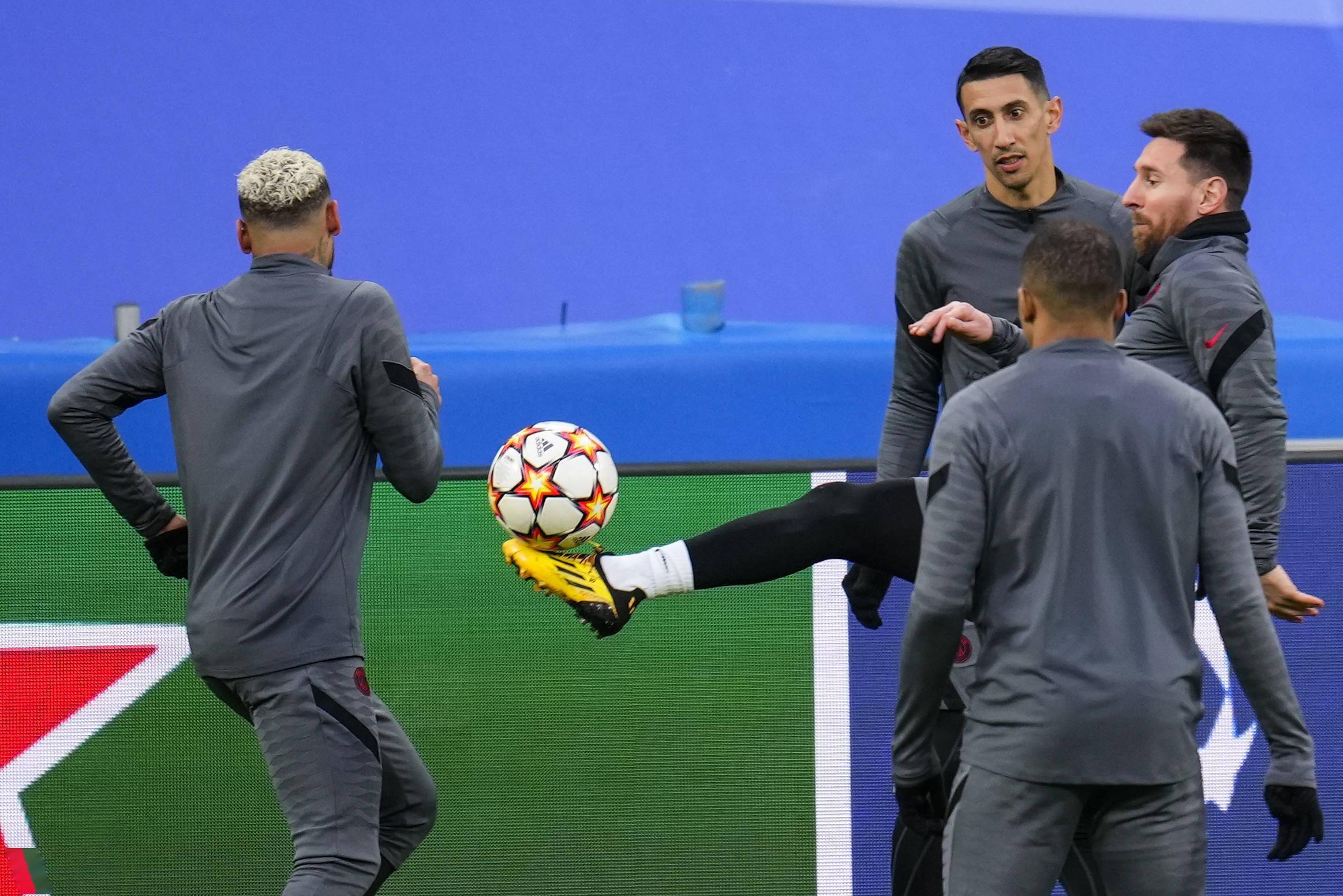 包含今夜克里夫兰骑士主帅复盘风云突变浙江稠州今晨伤情更新，网友：赛后巴黎圣日耳曼备战英超的词条-一竞技官方网站